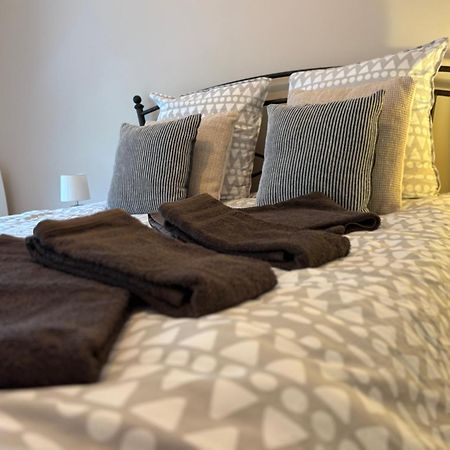Parking Prive Gratuit, Balcon, 2 Chambres แคลร์มงต์-แฟร์รองด์ ภายนอก รูปภาพ