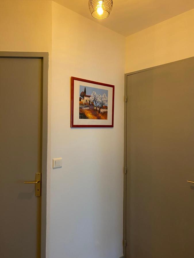 Parking Prive Gratuit, Balcon, 2 Chambres แคลร์มงต์-แฟร์รองด์ ภายนอก รูปภาพ